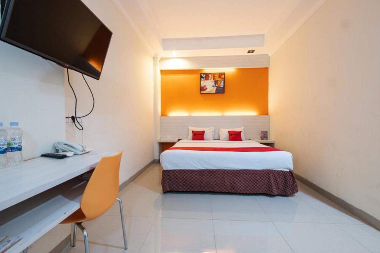 Reddoorz Plus @ Hotel Alden ماكاسار المظهر الخارجي الصورة